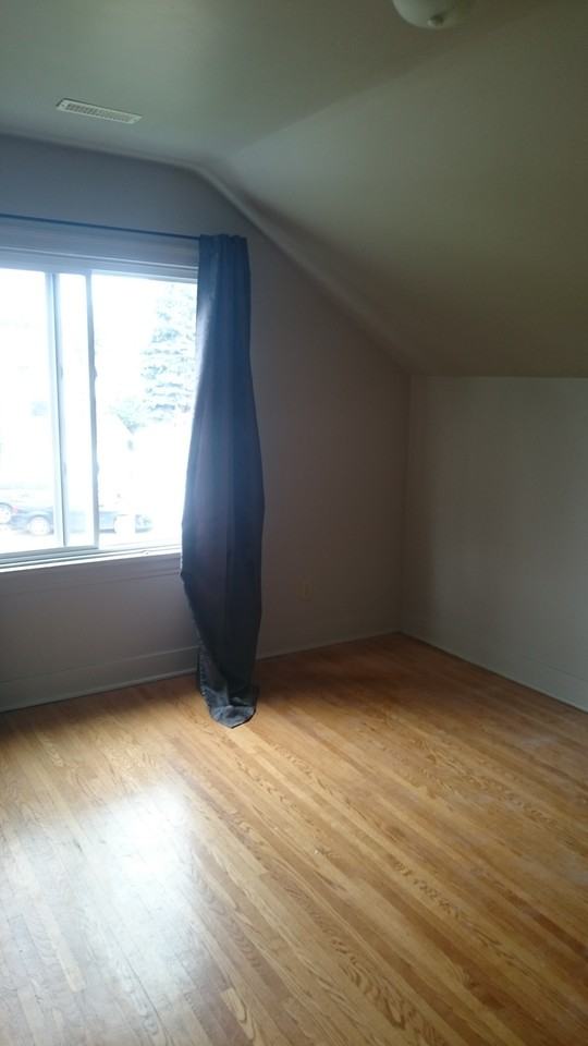 10936 87 Avenue Northwest - Photo 3 of 12