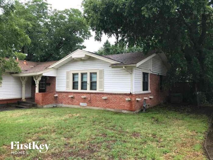 8274 Carrick St - Photo 2 of 22