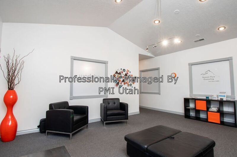 1431 S 550 E - Photo 3 of 10