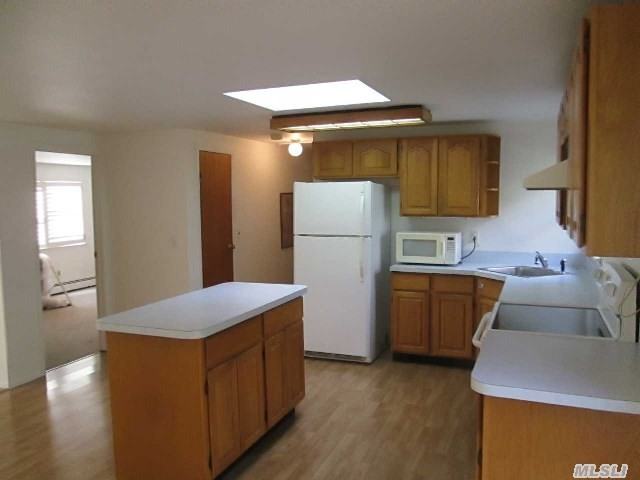 249 Hallock Rd - Photo 2 of 10