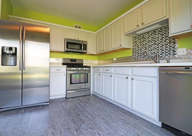 1227 N Village Dr - Photo 3 of 25