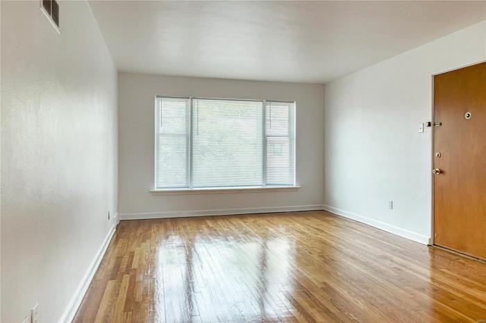 8124 Roxburgh Dr - Photo 3 of 25