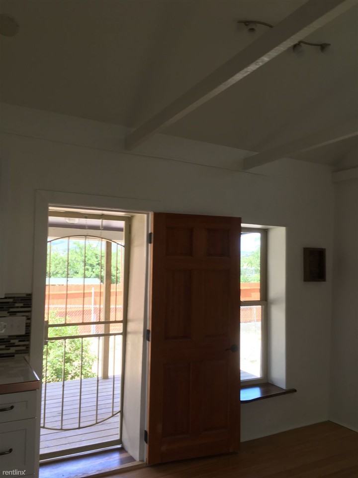 109 S Pinos Altos St - Photo 3 of 6