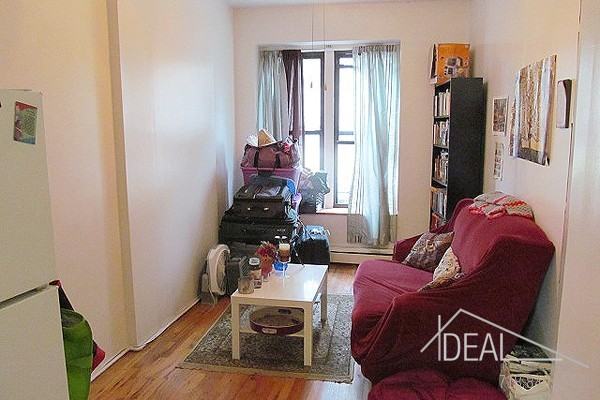 207 Franklin Ave - Photo 2 of 5