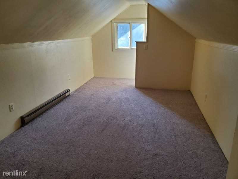 126 Clifford Ave - Photo 2 of 20