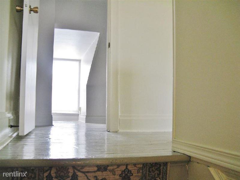 716 9th Ave - Photo 2 of 24