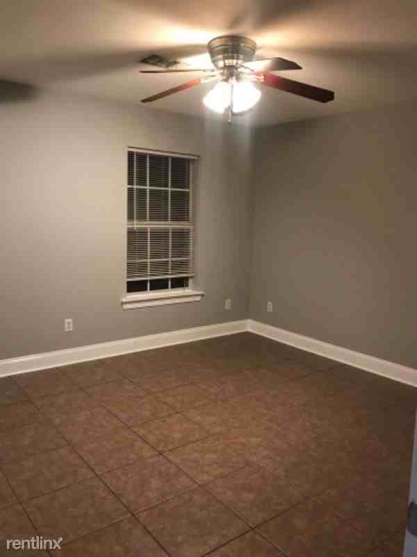 1144 E Jerusalem Ave 2 - Photo 2 of 18