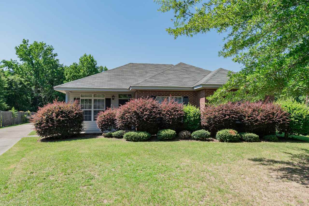 14 Oakleigh Dr - Photo 2 of 40