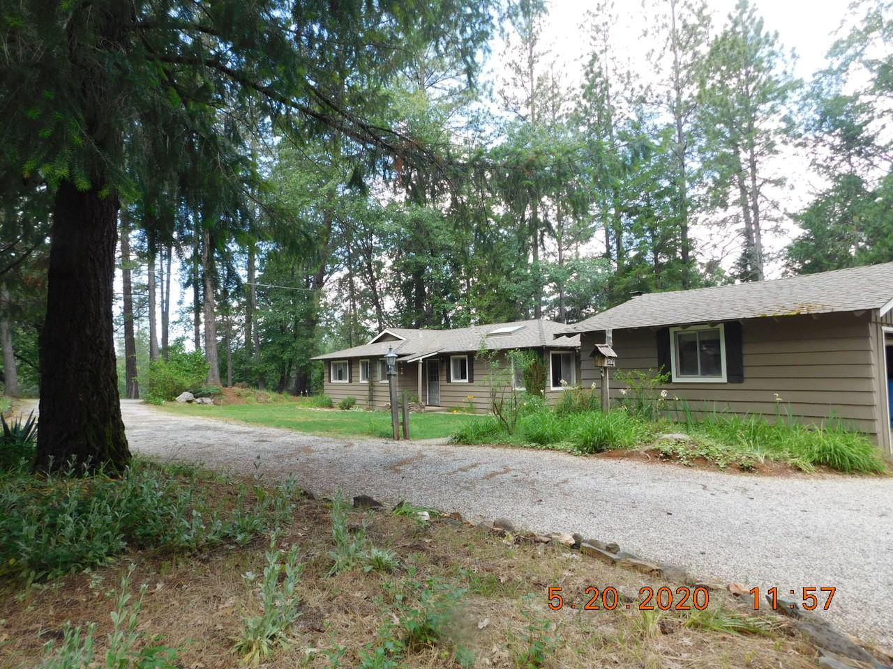 945 Acacia Dr - Photo 2 of 21