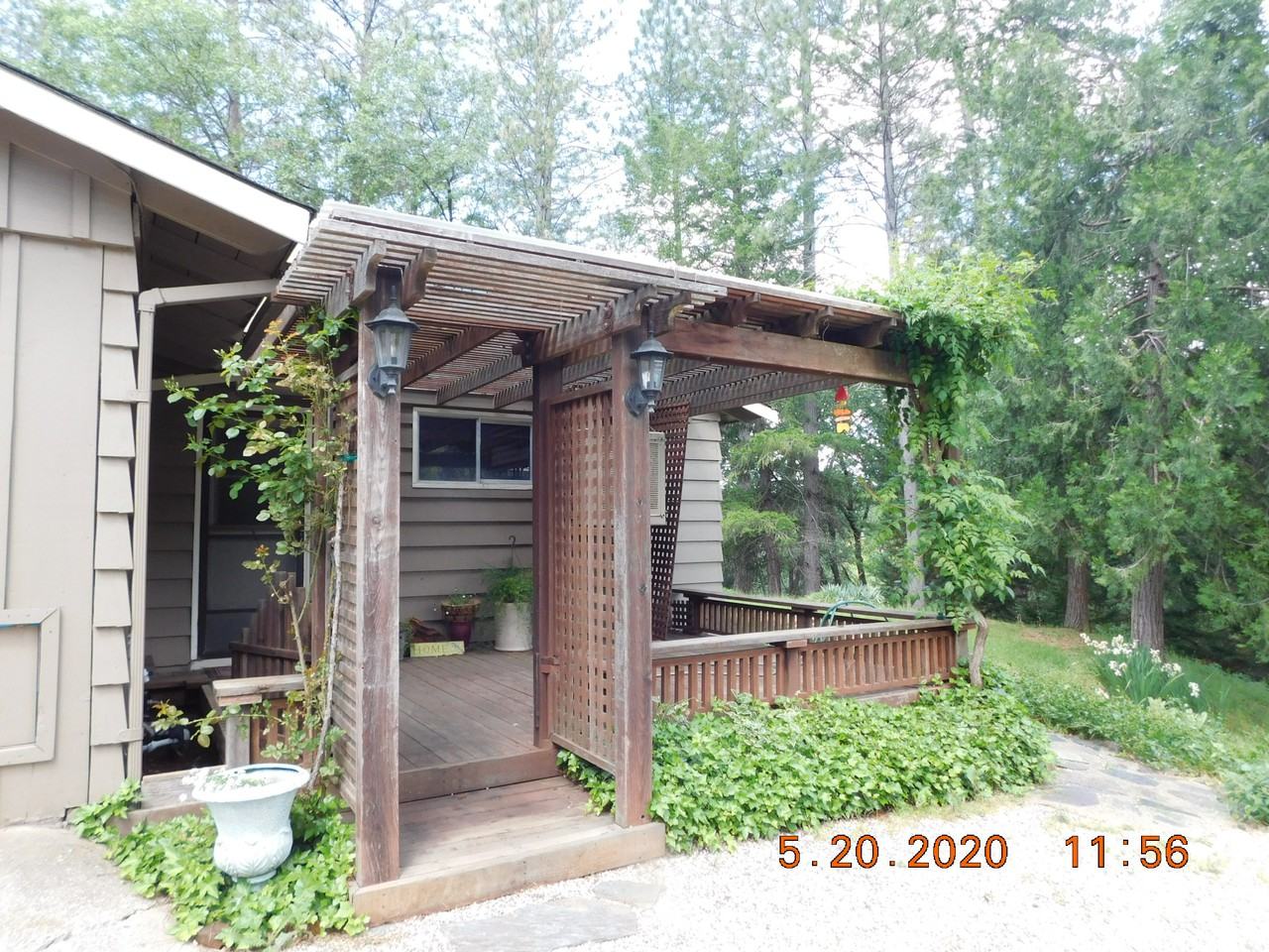 945 Acacia Dr - Photo 3 of 21