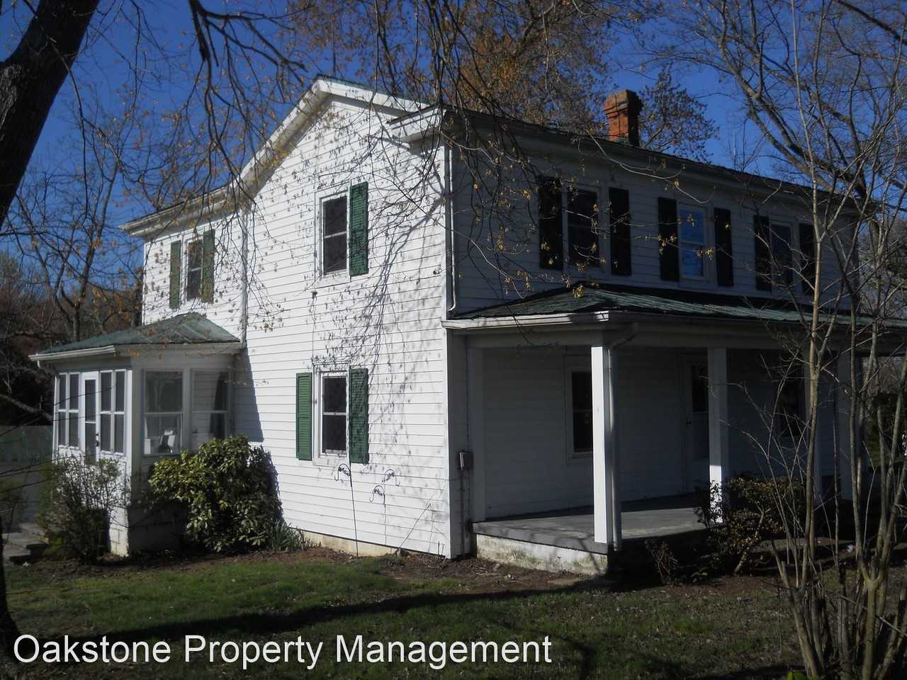 5581 Sunnyside Rd - Photo 2 of 9