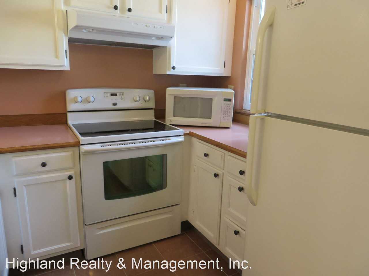 2050 Sunridge Cir - Photo 2 of 16