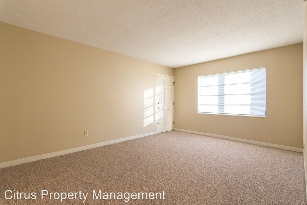 3022 Fairway Ln #D - Photo 2 of 7