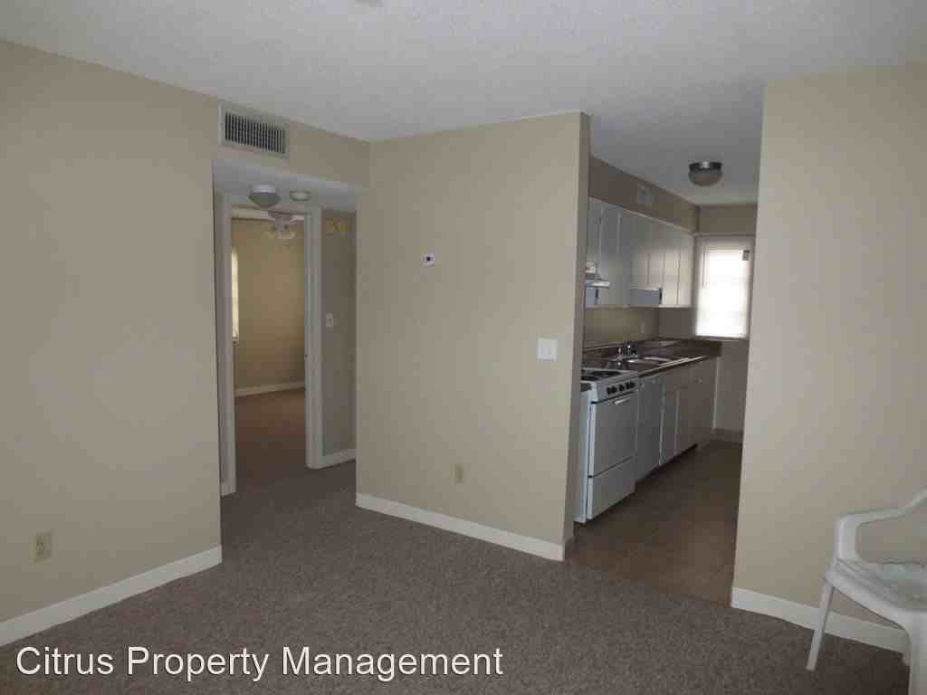 3022 Fairway Ln #D - Photo 3 of 7