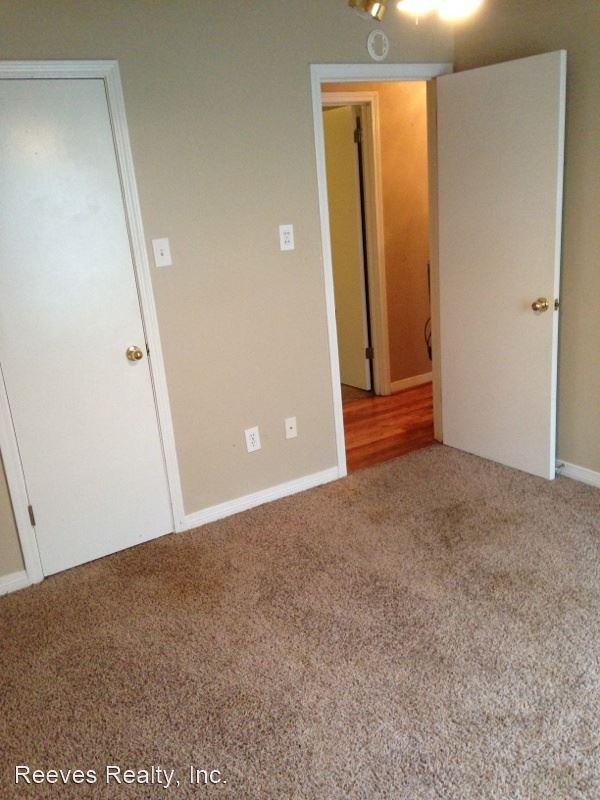 9445 Lexington Ct - Photo 2 of 8