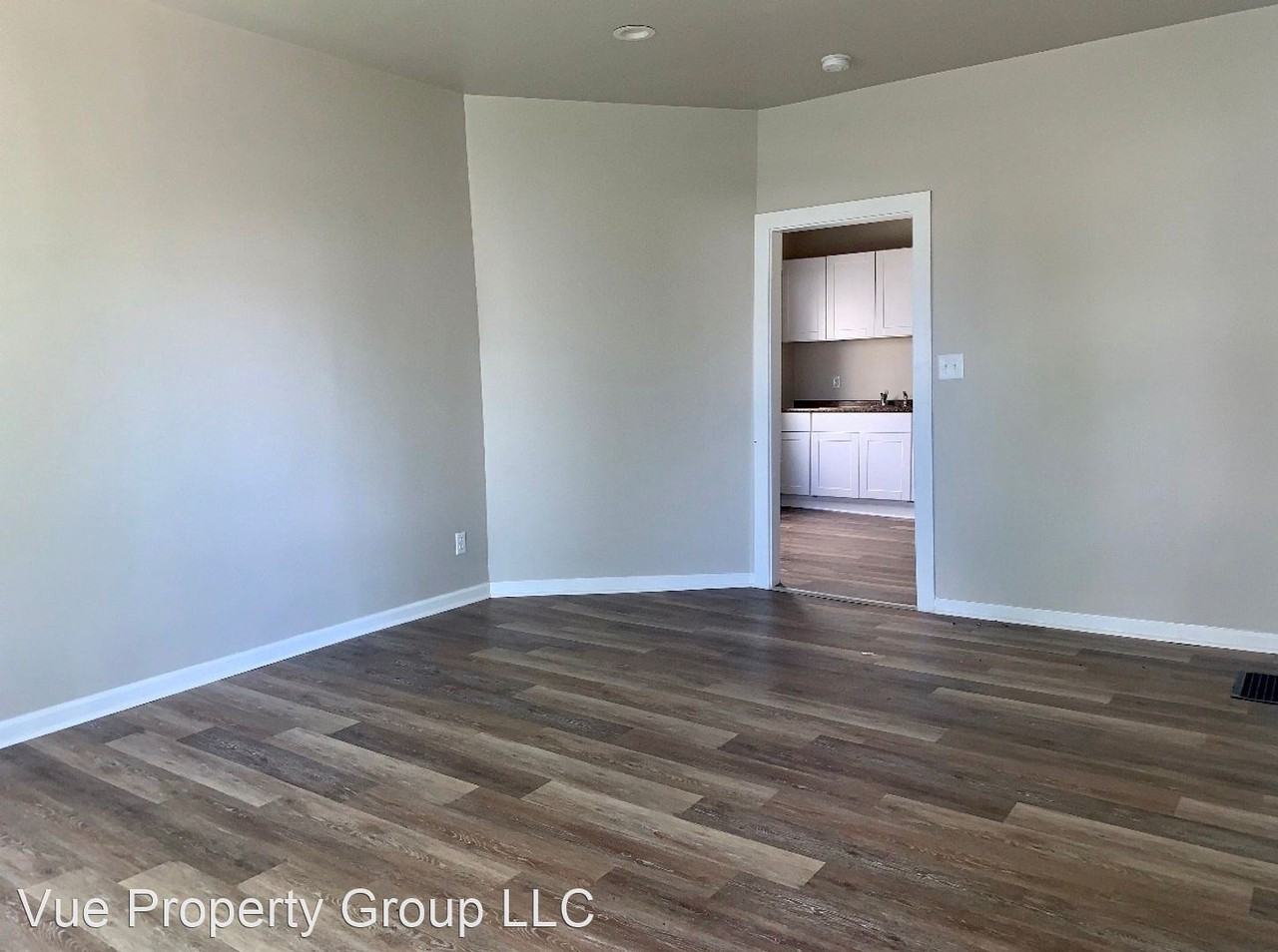 317 E Washington Street - Photo 2 of 6