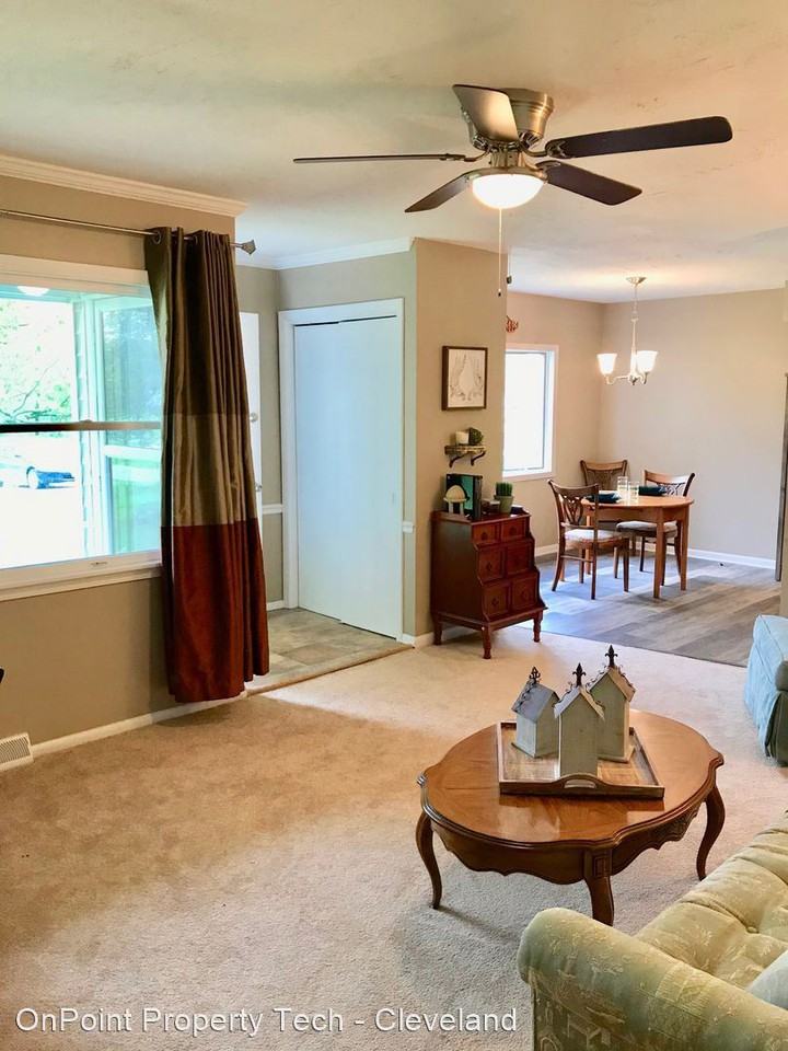 701 East Dr - Photo 3 of 37