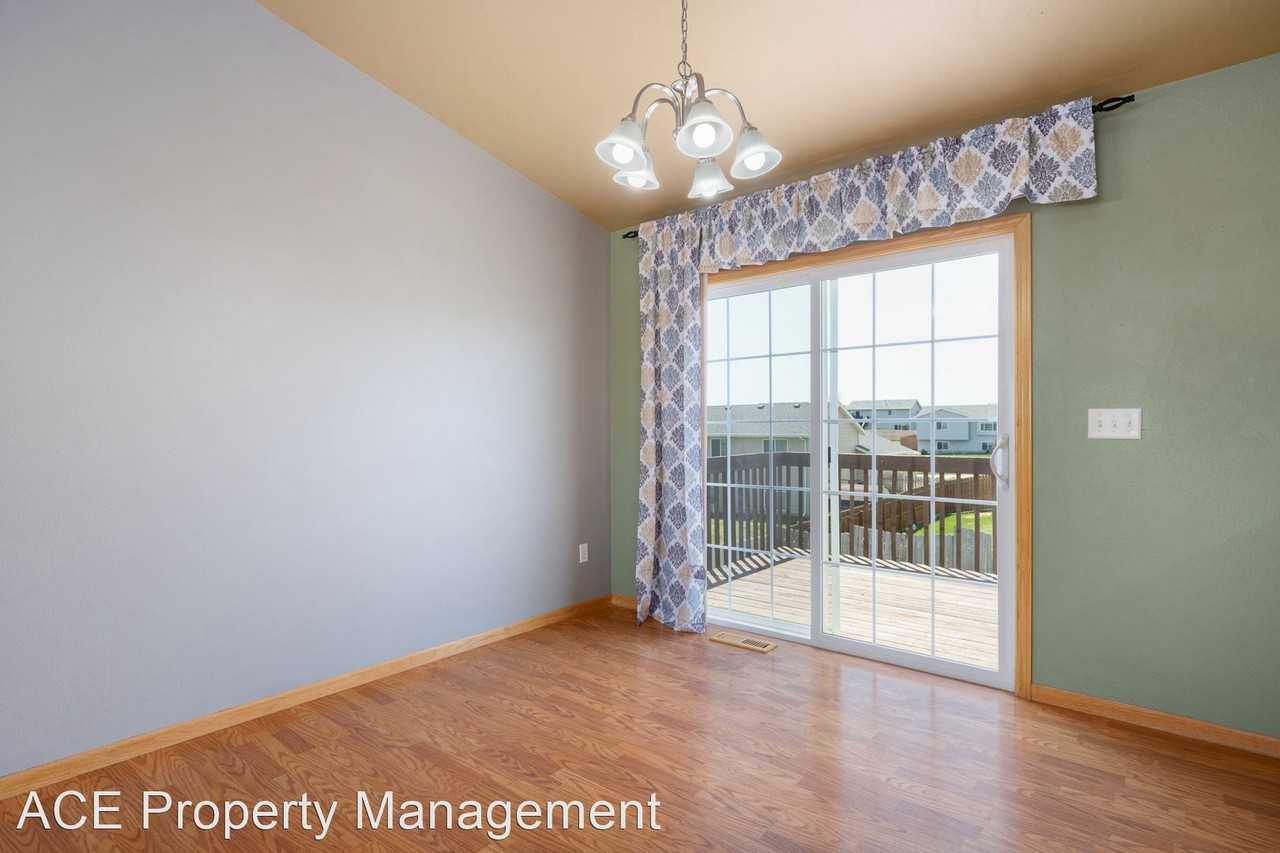 5135 Prairie Violet Ln - Photo 3 of 15