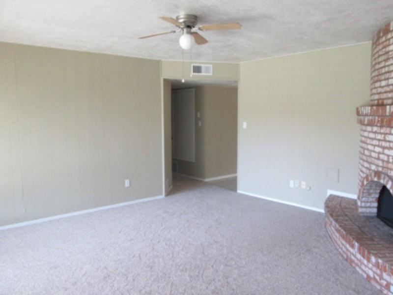 8212 Ruidoso Rd Ne - Photo 3 of 14