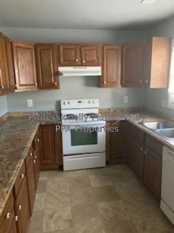 2892 Willow Cove Dr Unit A - Photo 2 of 6