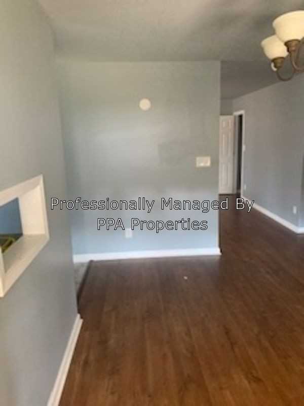 2892 Willow Cove Dr Unit A - Photo 3 of 6