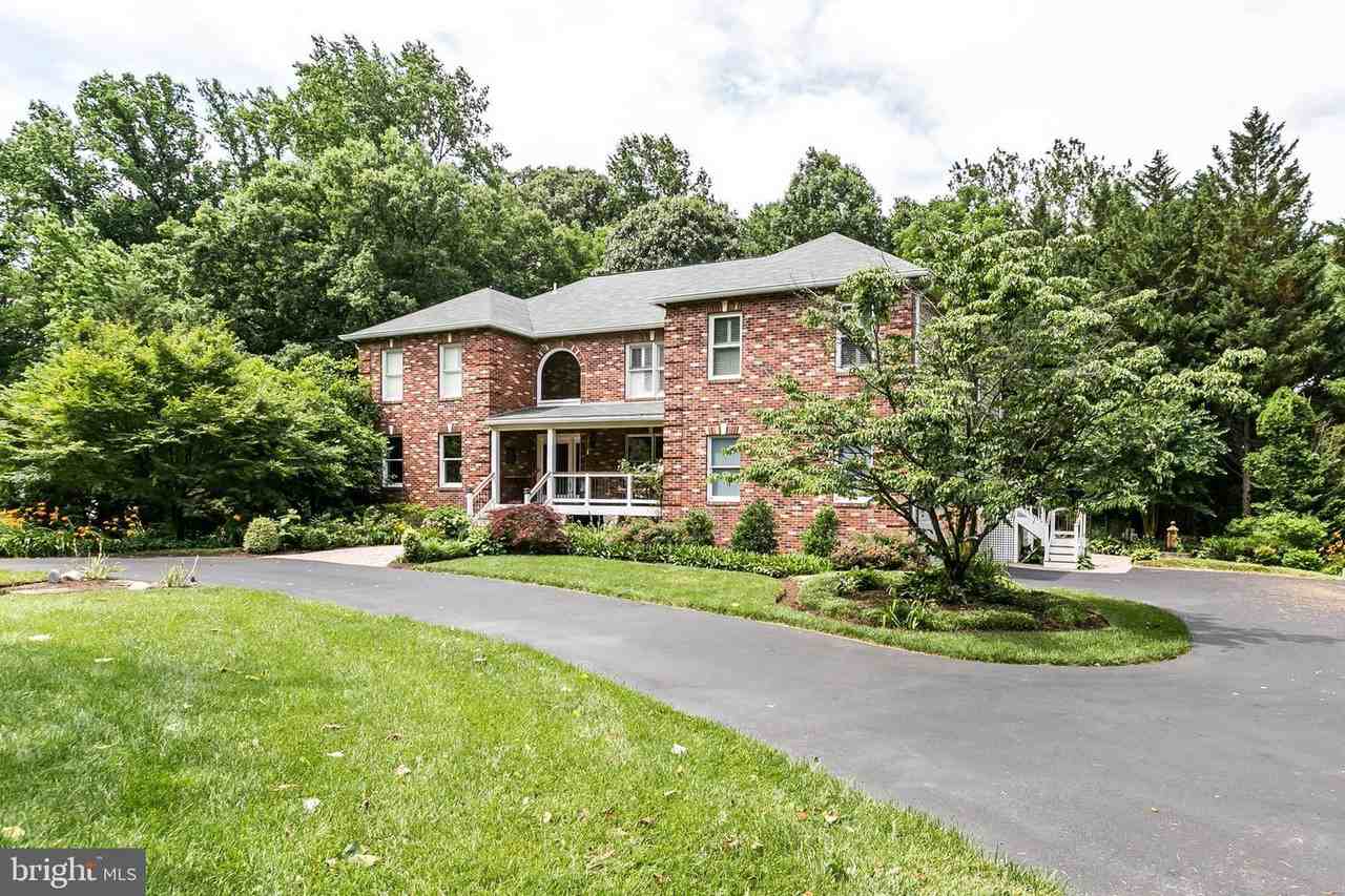 11 Poplar Point Rd - Photo 2 of 45