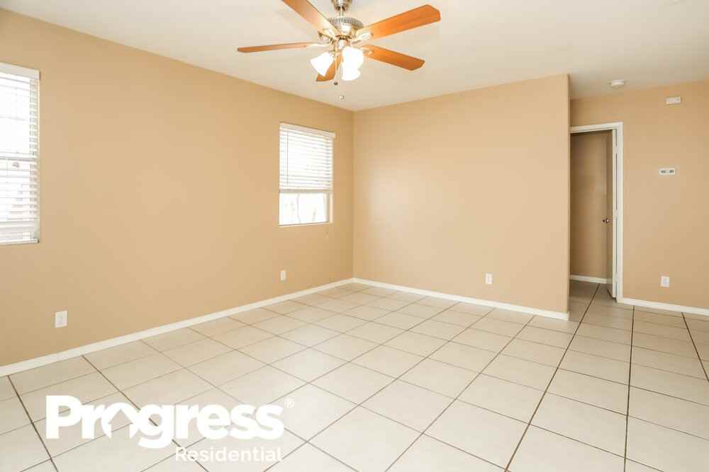 7525 Wandering St - Photo 6 of 17