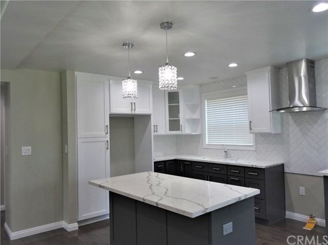 115 E Newby Ave - Photo 3 of 16