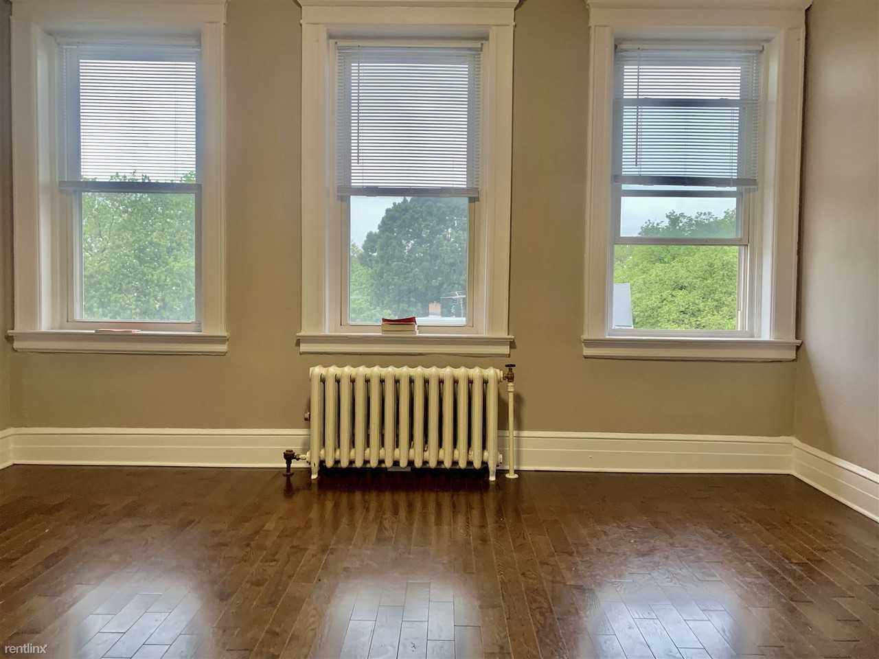 264 Palisade Ave - Photo 3 of 17