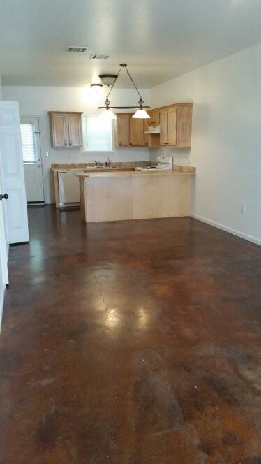 2021 Southwood Dr - Photo 2 of 10