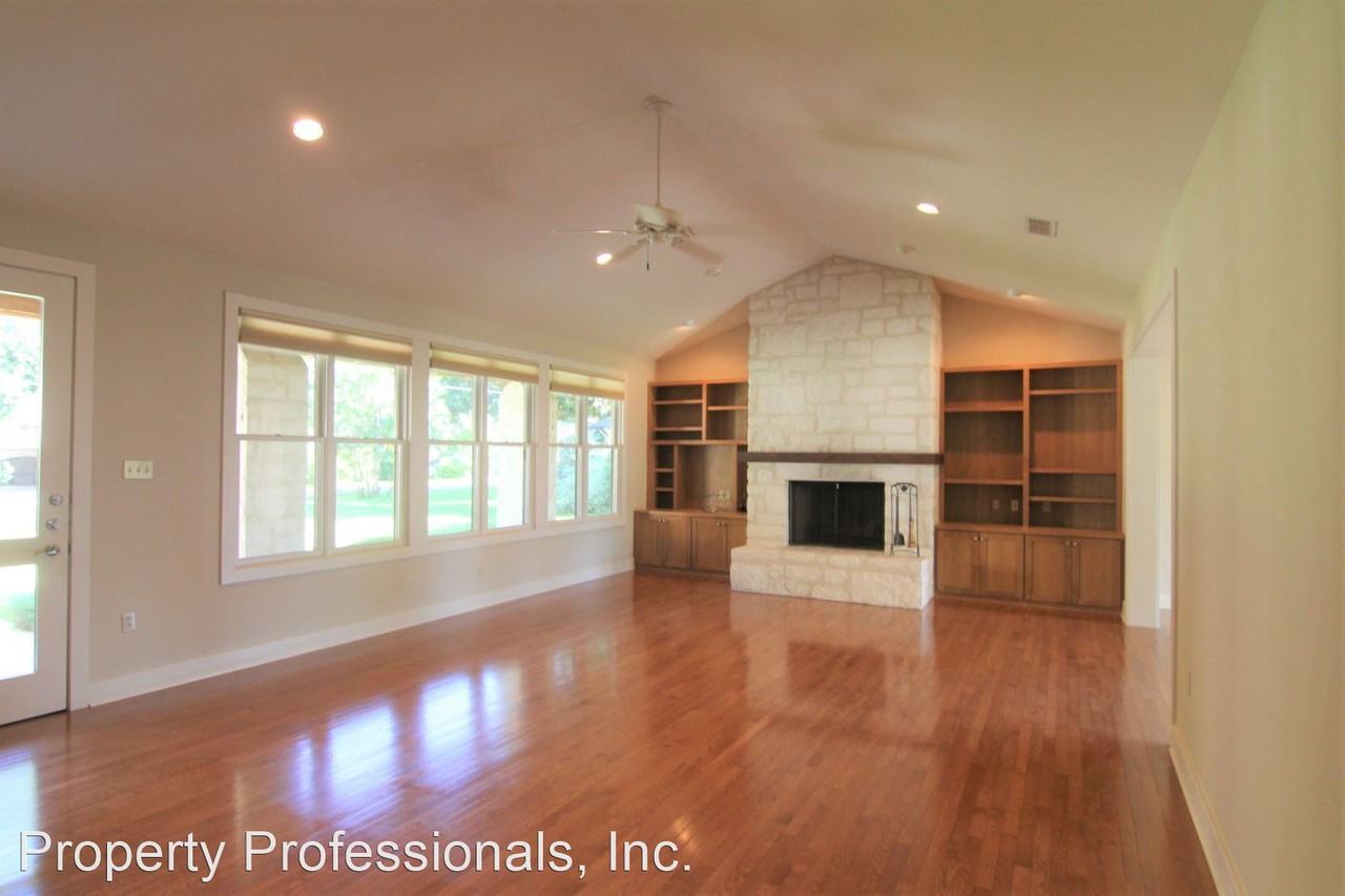 107 Rest Haven St - Photo 2 of 11