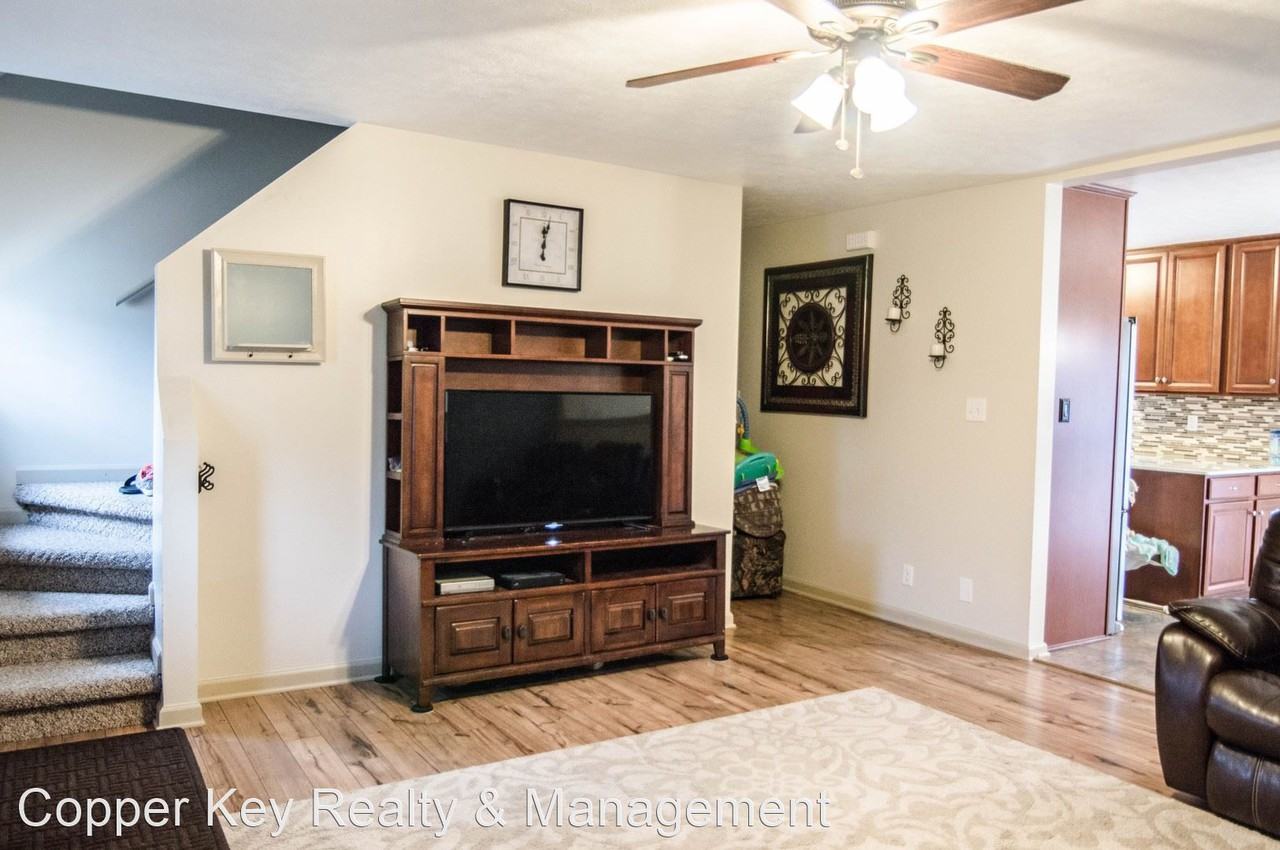 3245 Backridge Rd - Photo 3 of 18