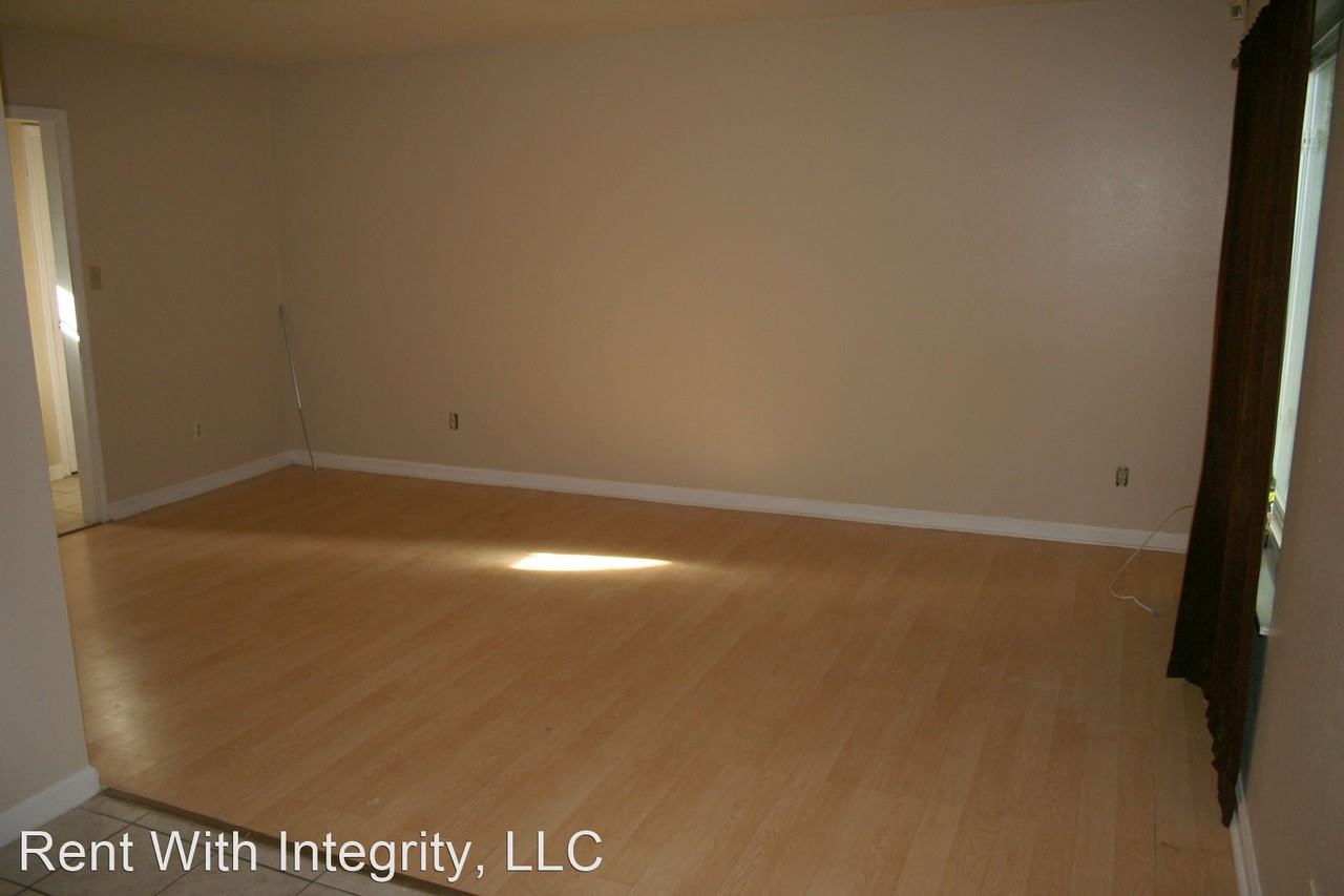 1809 Aaron Rd - Photo 3 of 23