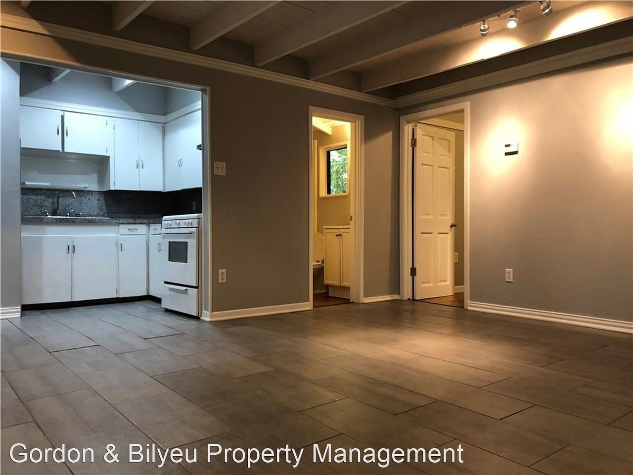 211 Lessin Lane - Photo 2 of 16