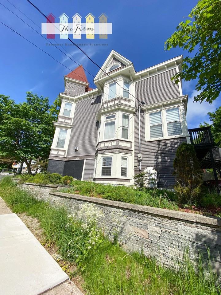 92 Patrick Street - Photo 2 of 40