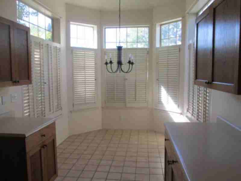 6816 Medinah Ln Ne - Photo 3 of 10