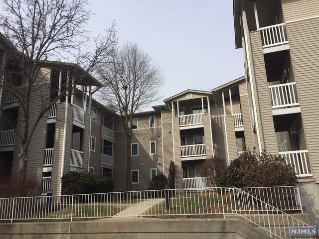 215 Orchard Park - Photo 2 of 10