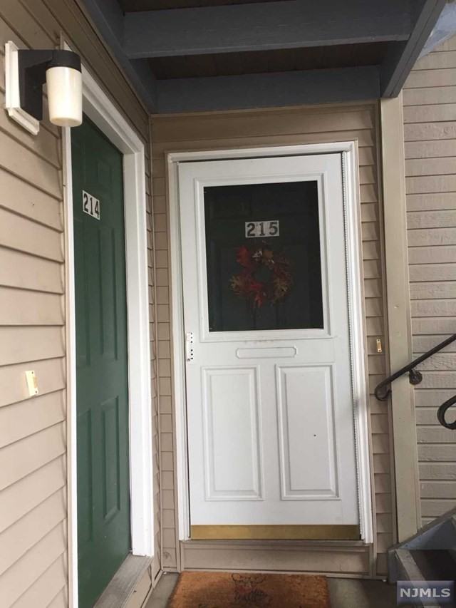 215 Orchard Park - Photo 3 of 10