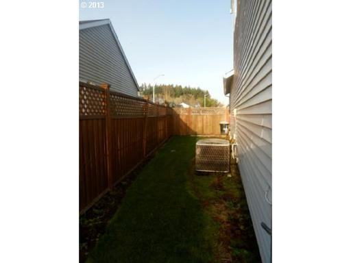 1664 SW Creekside Ln - Photo 2 of 14