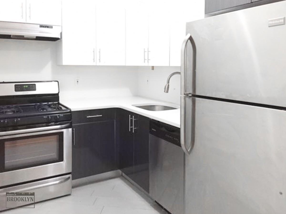 229 Jefferson St #4G