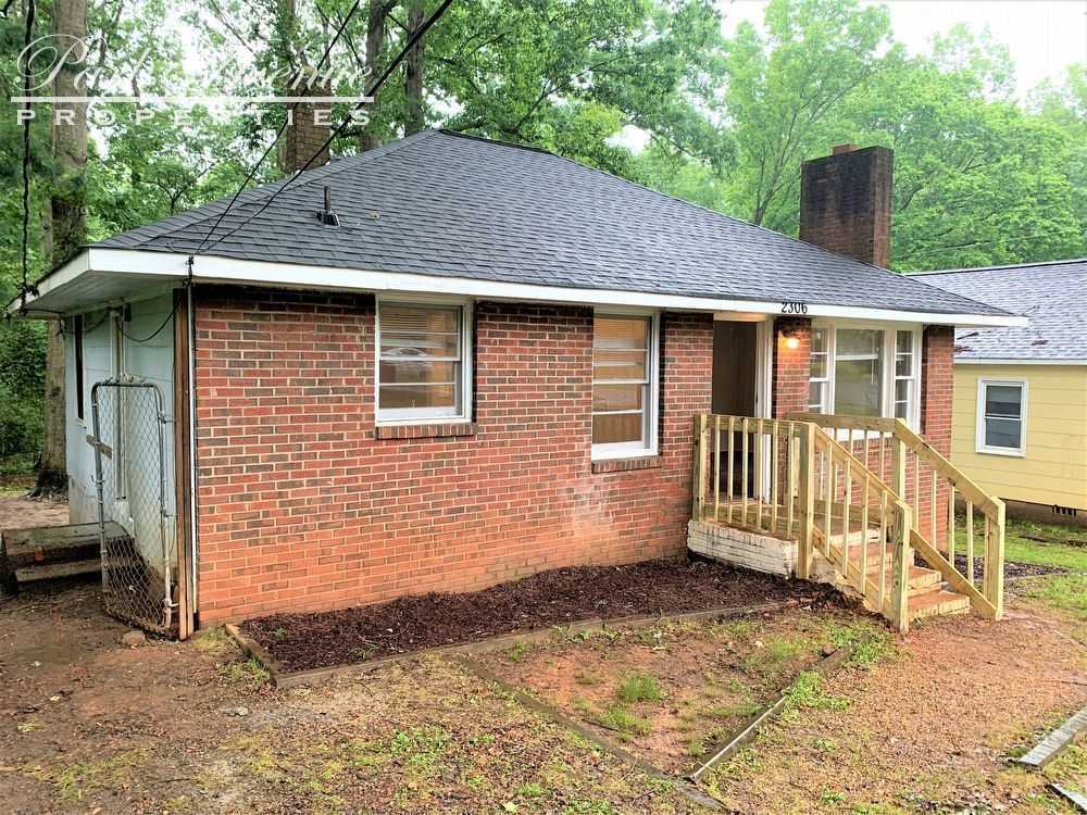 2306 Redbud Ln - Photo 3 of 10