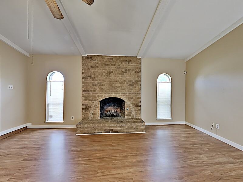 3102 Flagstone Dr - Photo 2 of 18