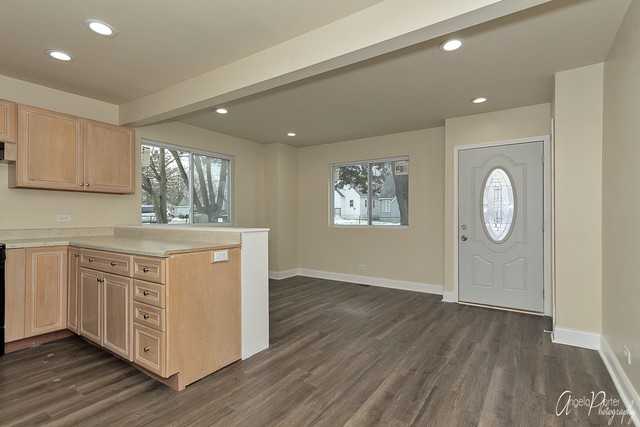 317 Fairlawn Dr - Photo 3 of 20