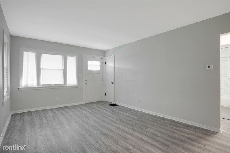 321 S Hague Ave - Photo 3 of 14