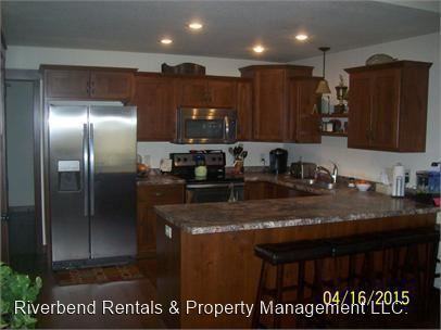 3268 White Oak Ln - Photo 3 of 16