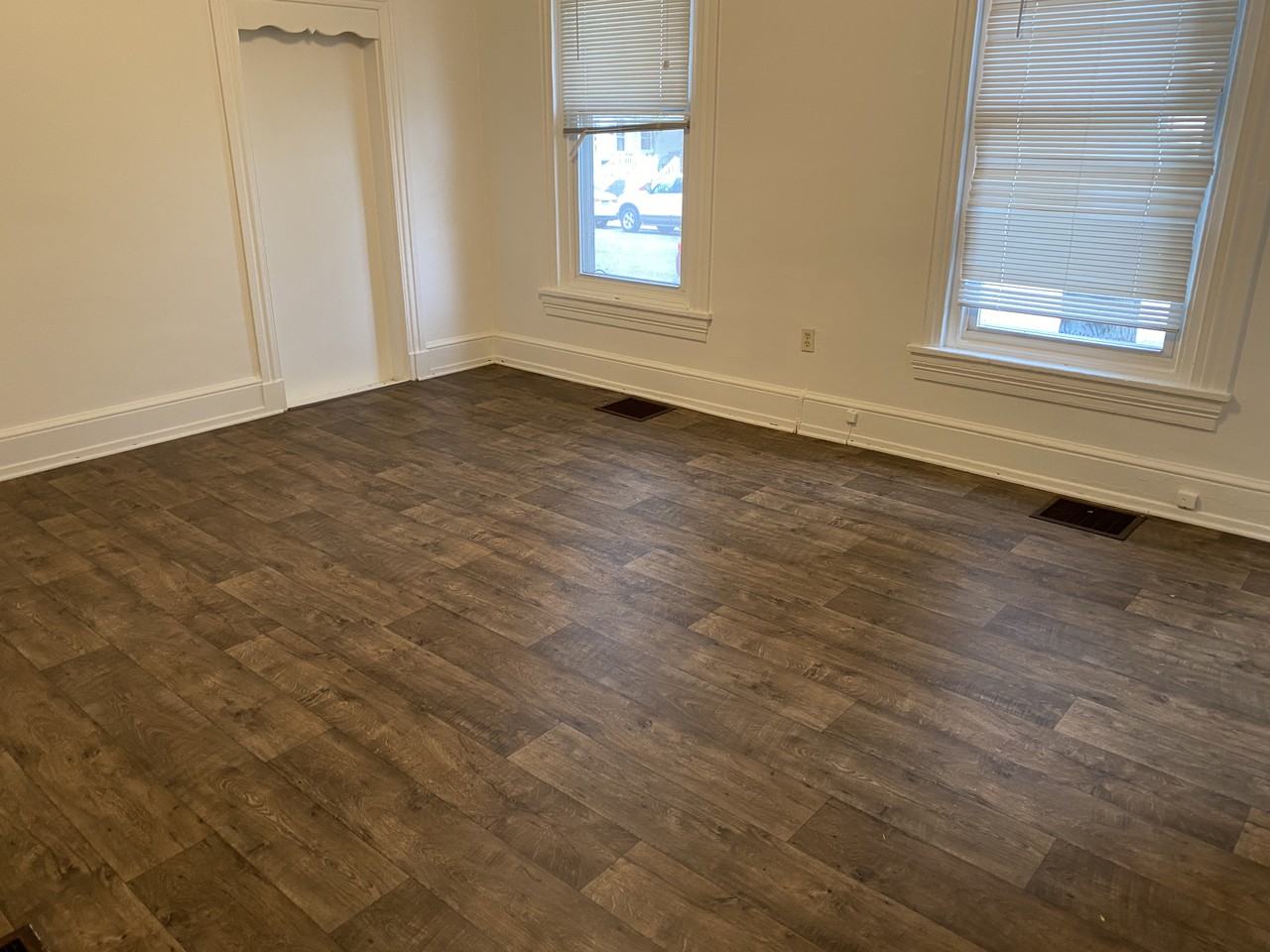 123 Main St - Photo 2 of 13