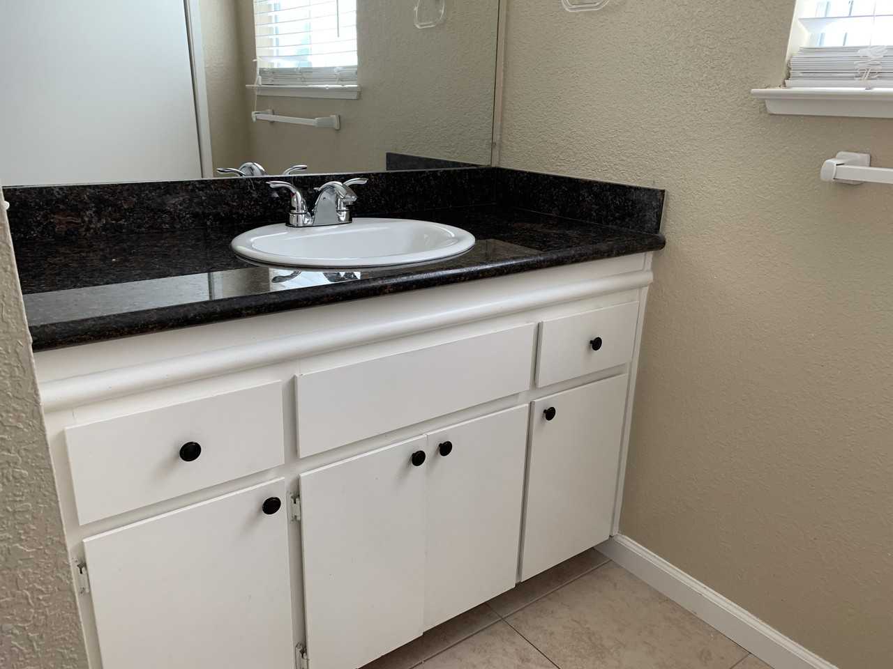 445 Magnolia Ln - Photo 5 of 21