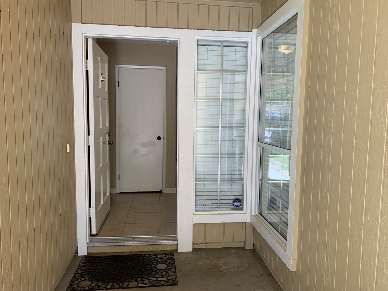 445 Magnolia Ln - Photo 6 of 21
