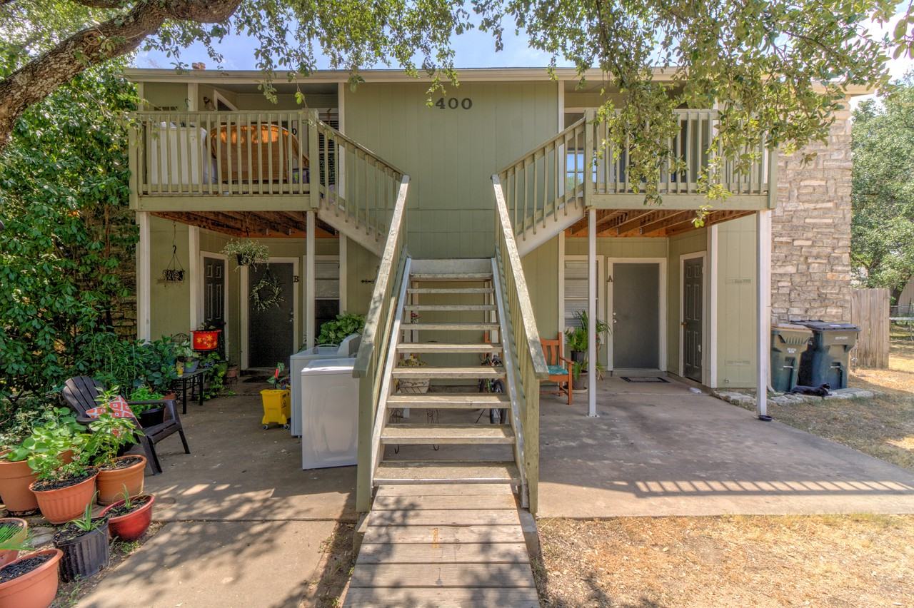 400 Hedgewood Drive - Photo 5 of 26