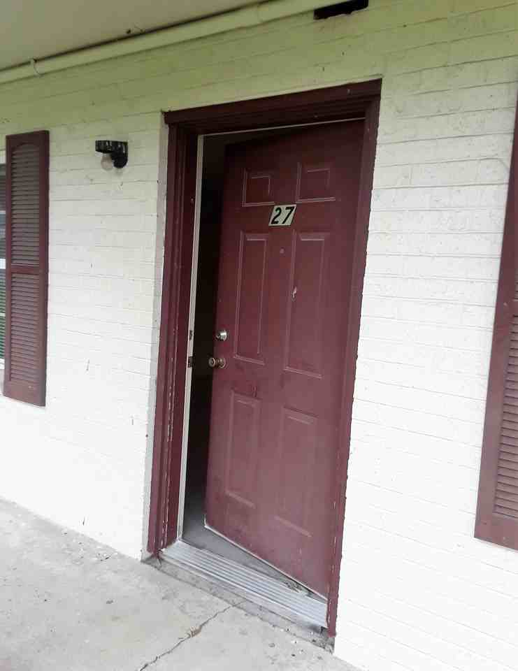 920 Mulberry St - Photo 3 of 7